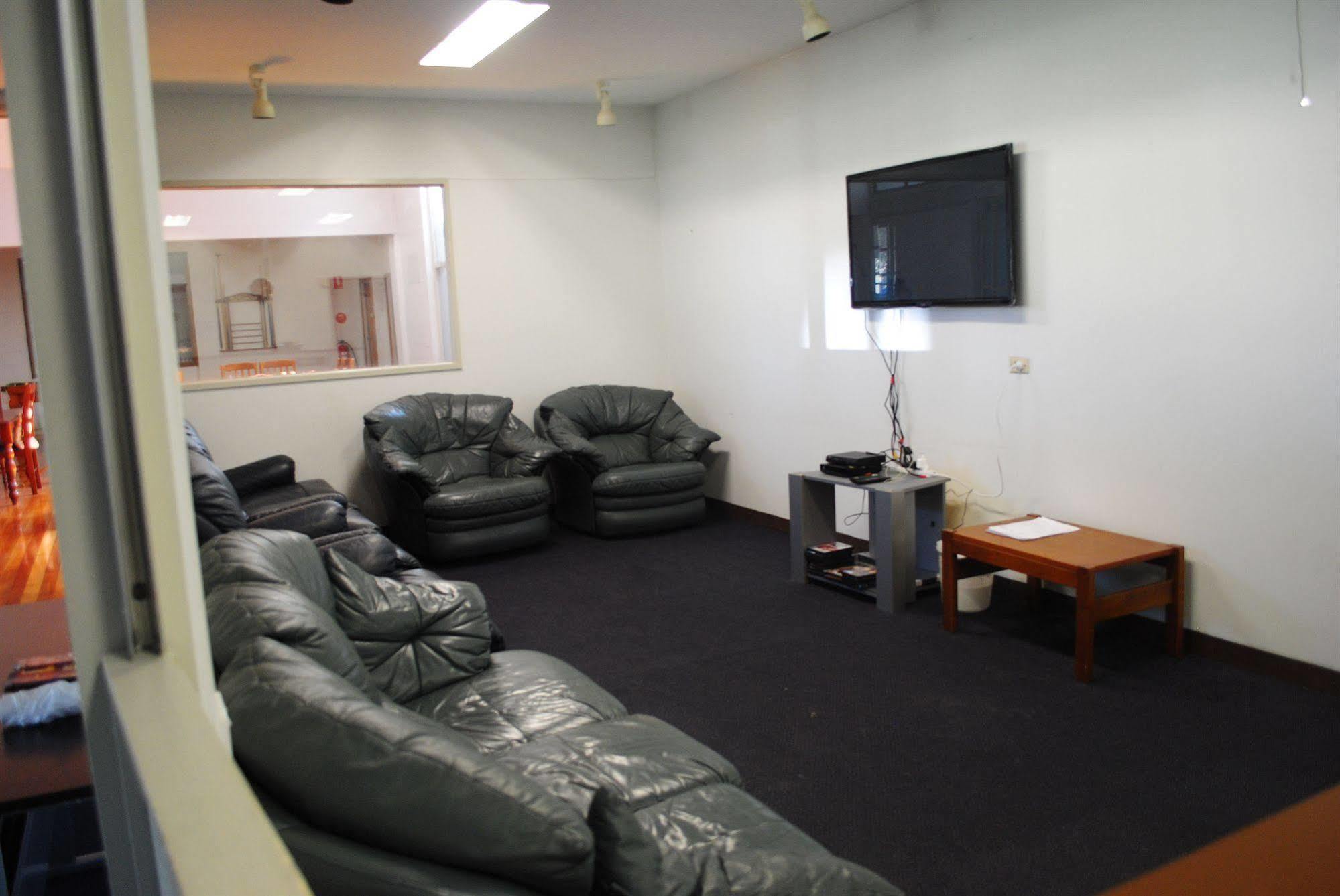 Albergue Port Adelaide Backpackers Exterior foto